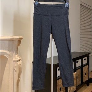Lululemon cropped leggings with zippers